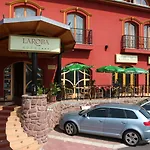 호텔 Wellness Laroba Alsóörs