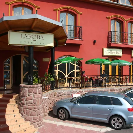 فندق Wellness Laroba Alsóörs