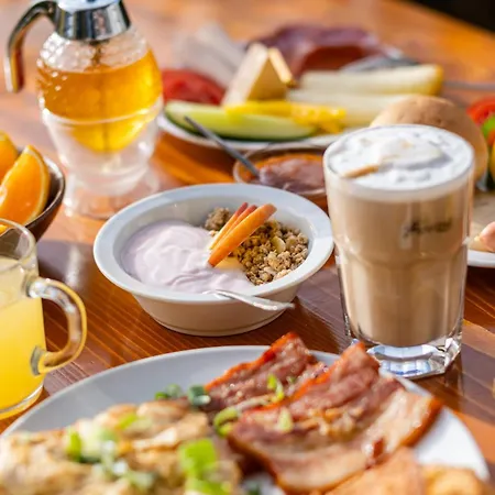 Wellness Laroba ホテル Alsóörs