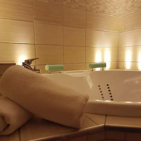 Wellness Laroba Hotel Alsóörs
