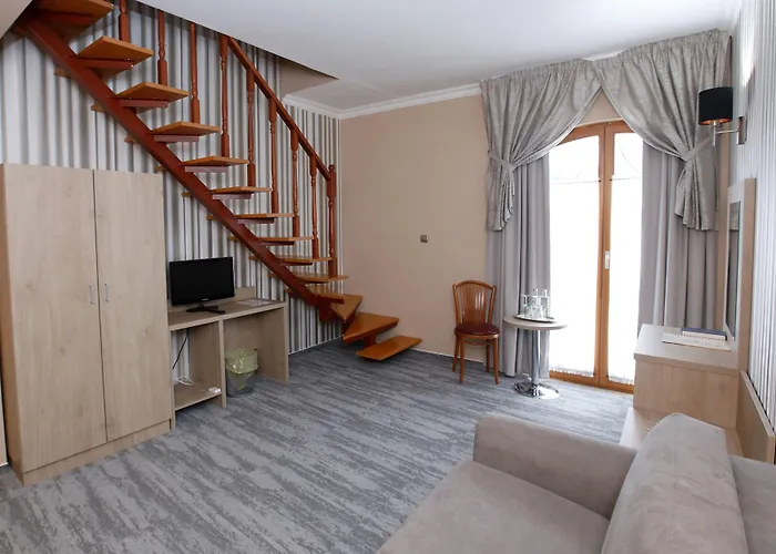 ホテル Wellness Laroba Alsóörs